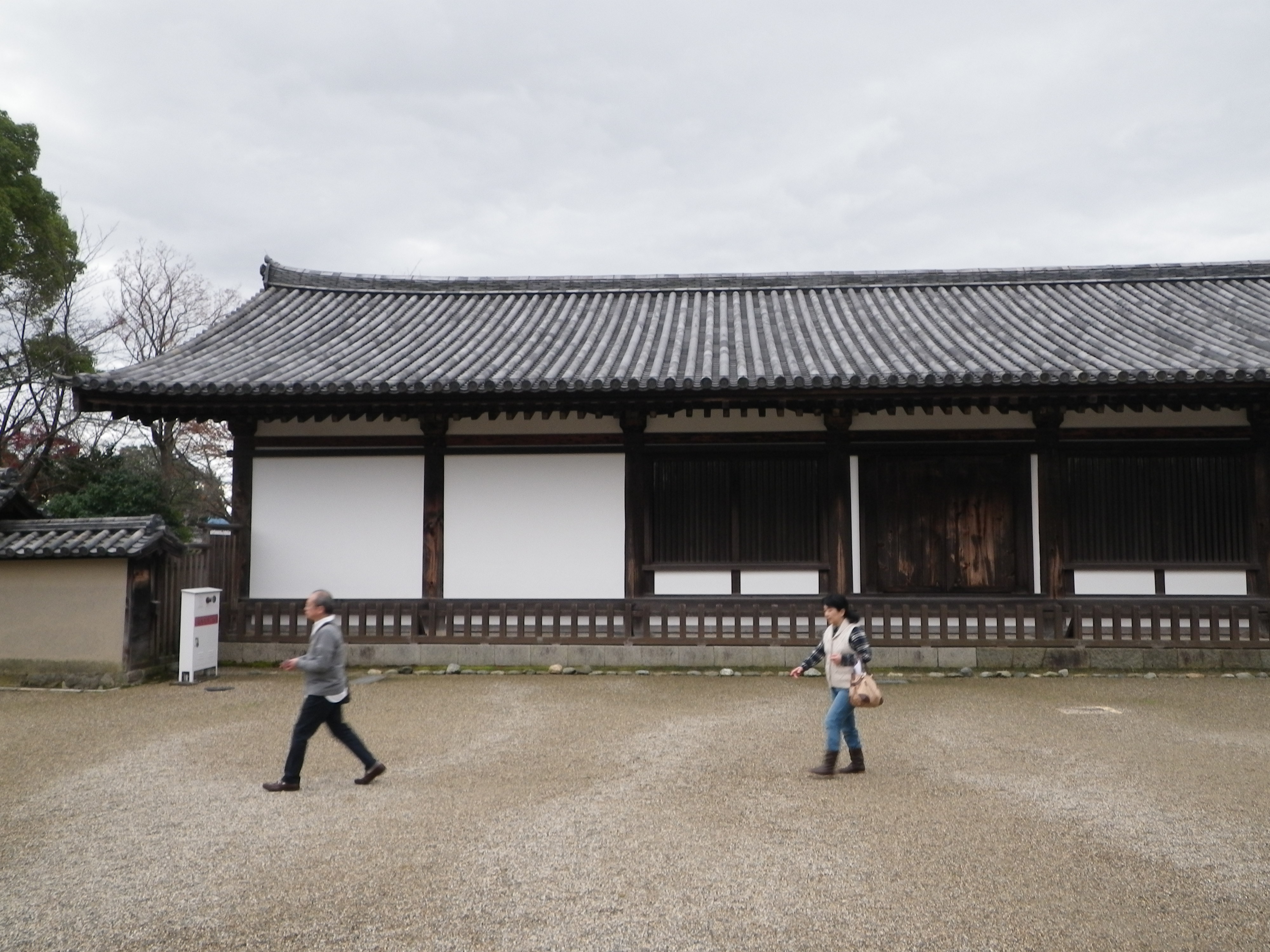 Photograph of Travelogue of Building And BuddhismStatue in Paragraph11 Number07