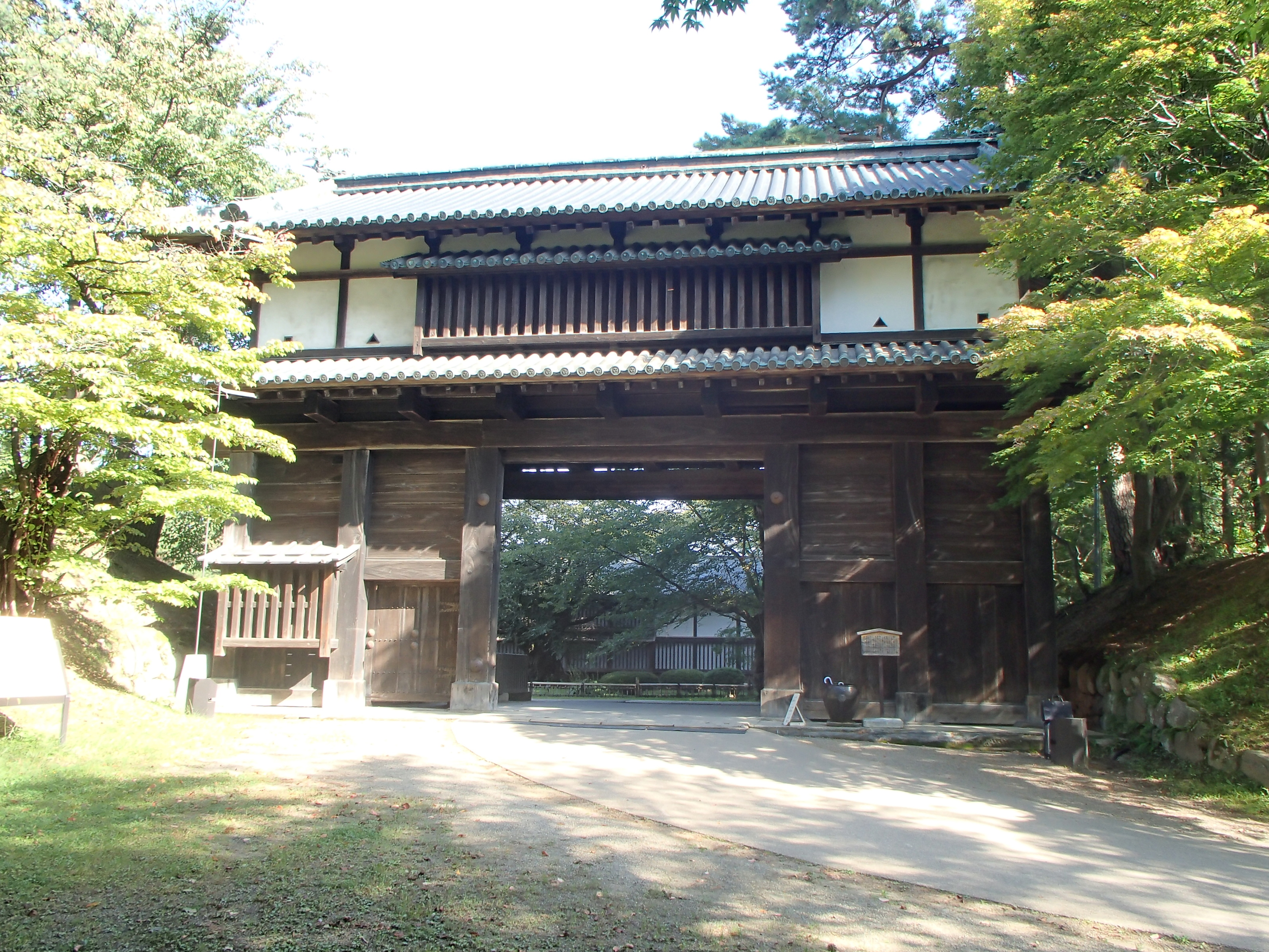 Photograph of Travelogue of Building And BuddhismStatue in Paragraph30 Number18