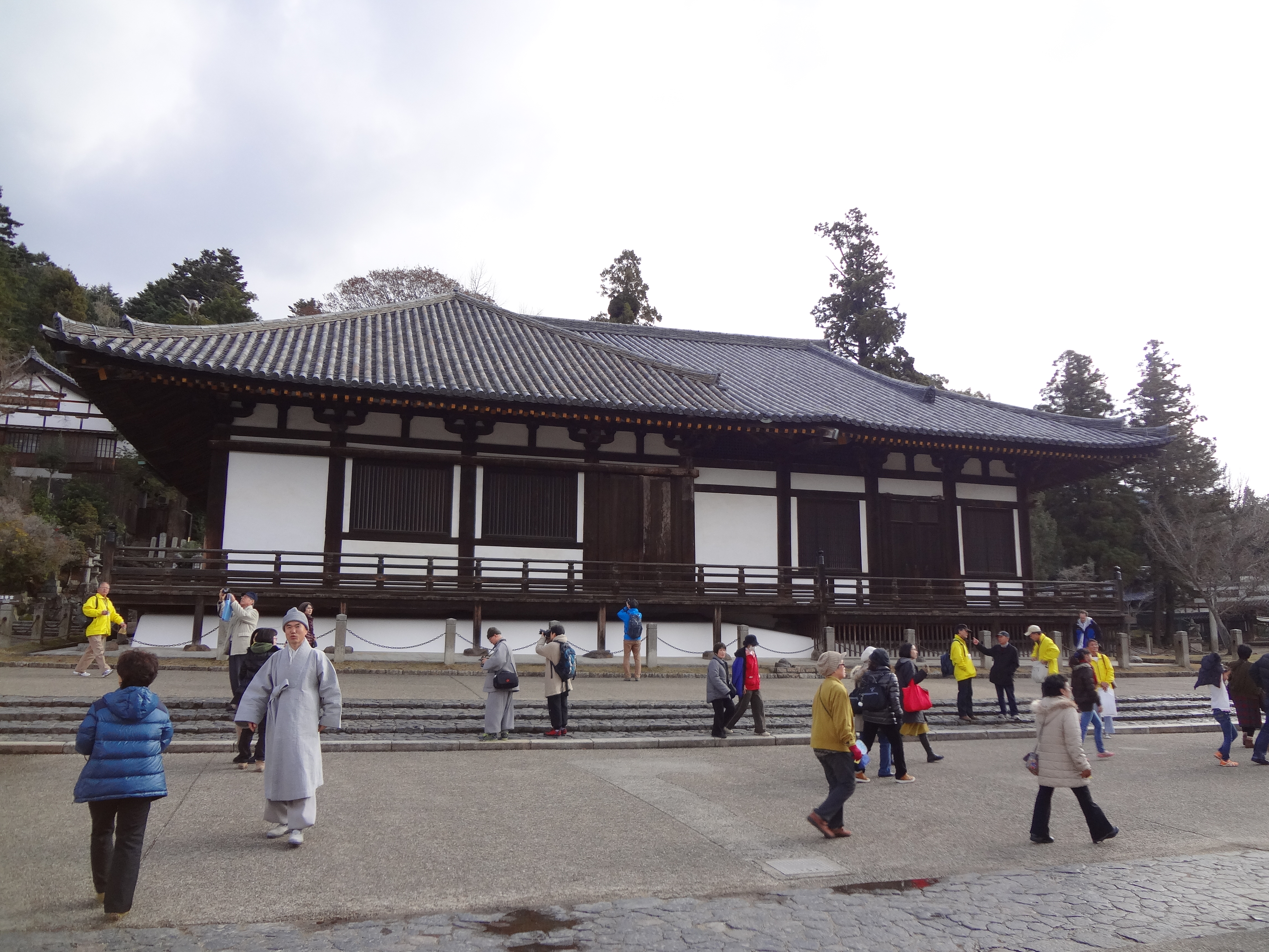 Photograph of Travelogue of Building And BuddhismStatue in Paragraph32 Number04